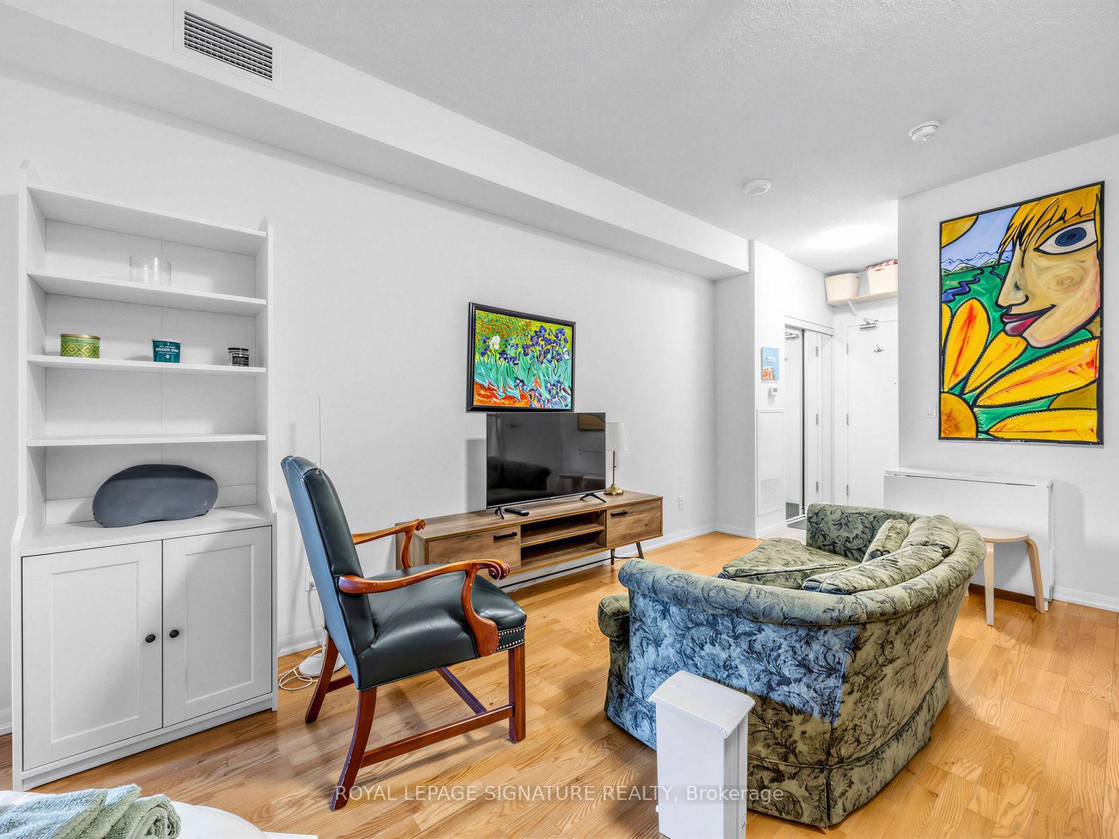 Photo 5 of Unit 358, 209 Fort York Boulevard, Toronto, Niagara — HOMEH