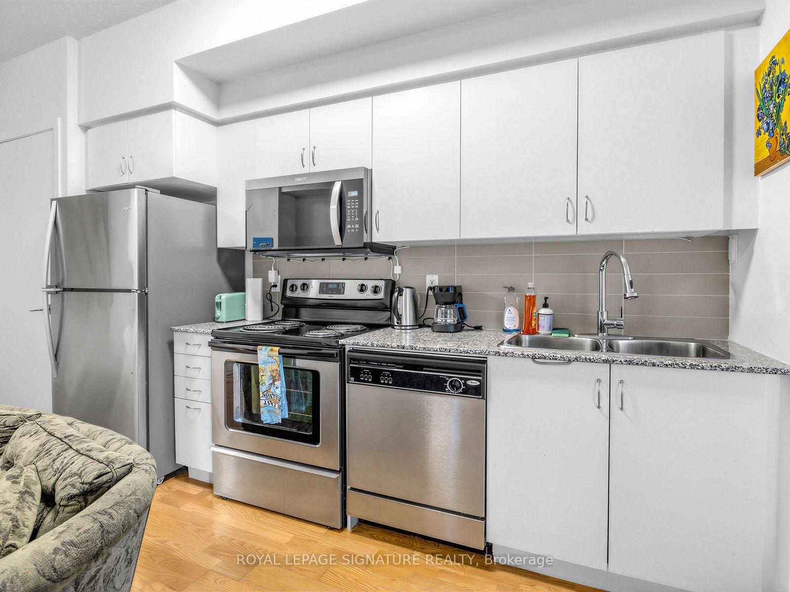 Photo 8 of Unit 358, 209 Fort York Boulevard, Toronto, Niagara — HOMEH
