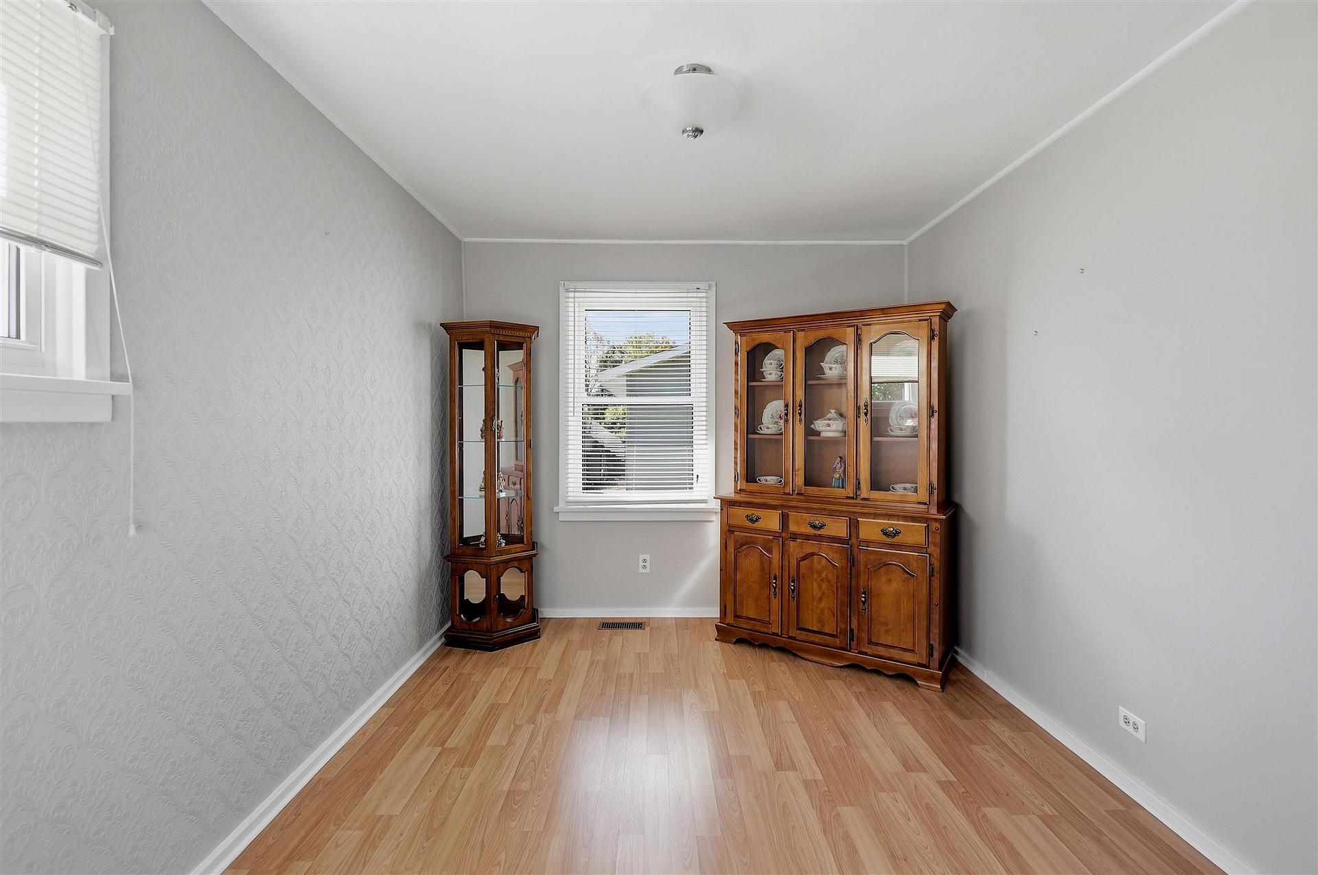 Photo 6 of 3 Weldon Avenue, Sault Ste Marie, Ward 2 — HOMEH