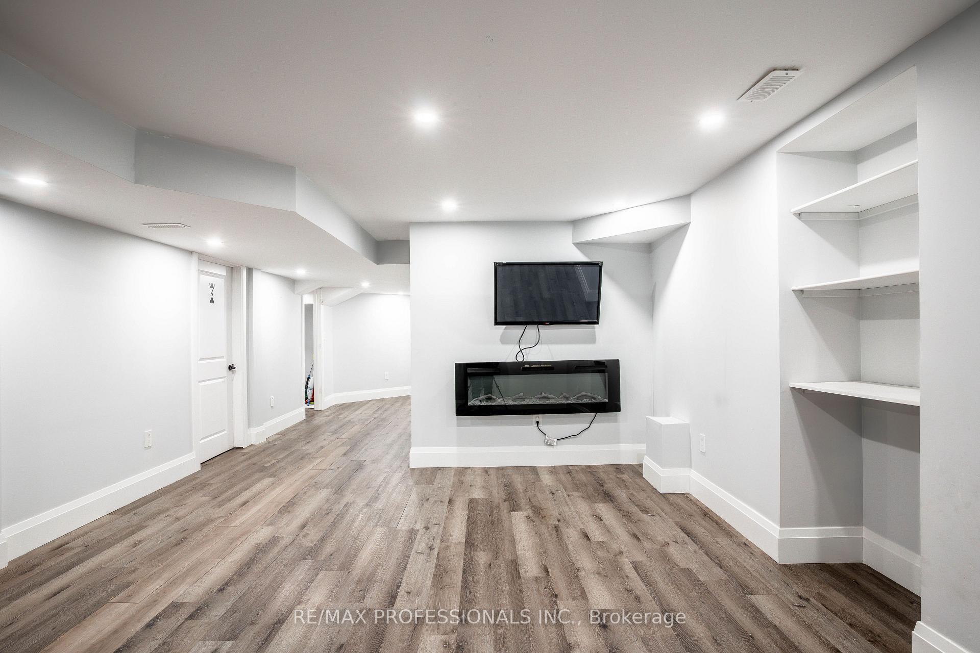 Photo 3 of Unit Lower, 129 Hutchinson Drive, New Tecumseth, Alliston — HOMEH