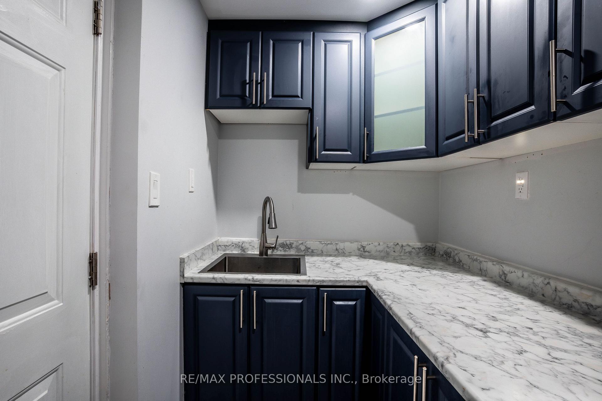 Photo 6 of Unit Lower, 129 Hutchinson Drive, New Tecumseth, Alliston — HOMEH
