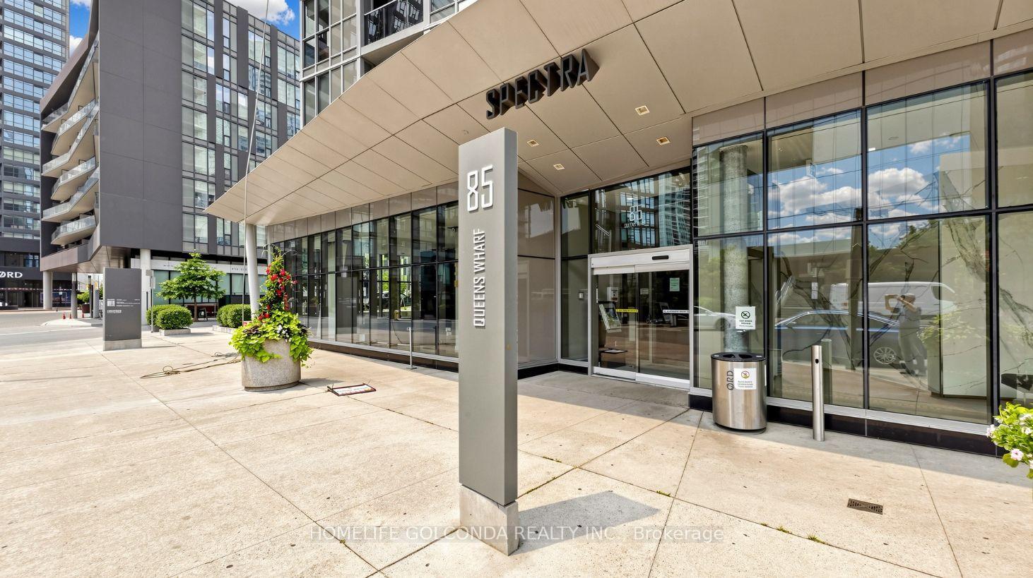 Photo 2 of Unit 1512, 85 Queens Wharf Road, Toronto, Waterfront Communities — HOMEH