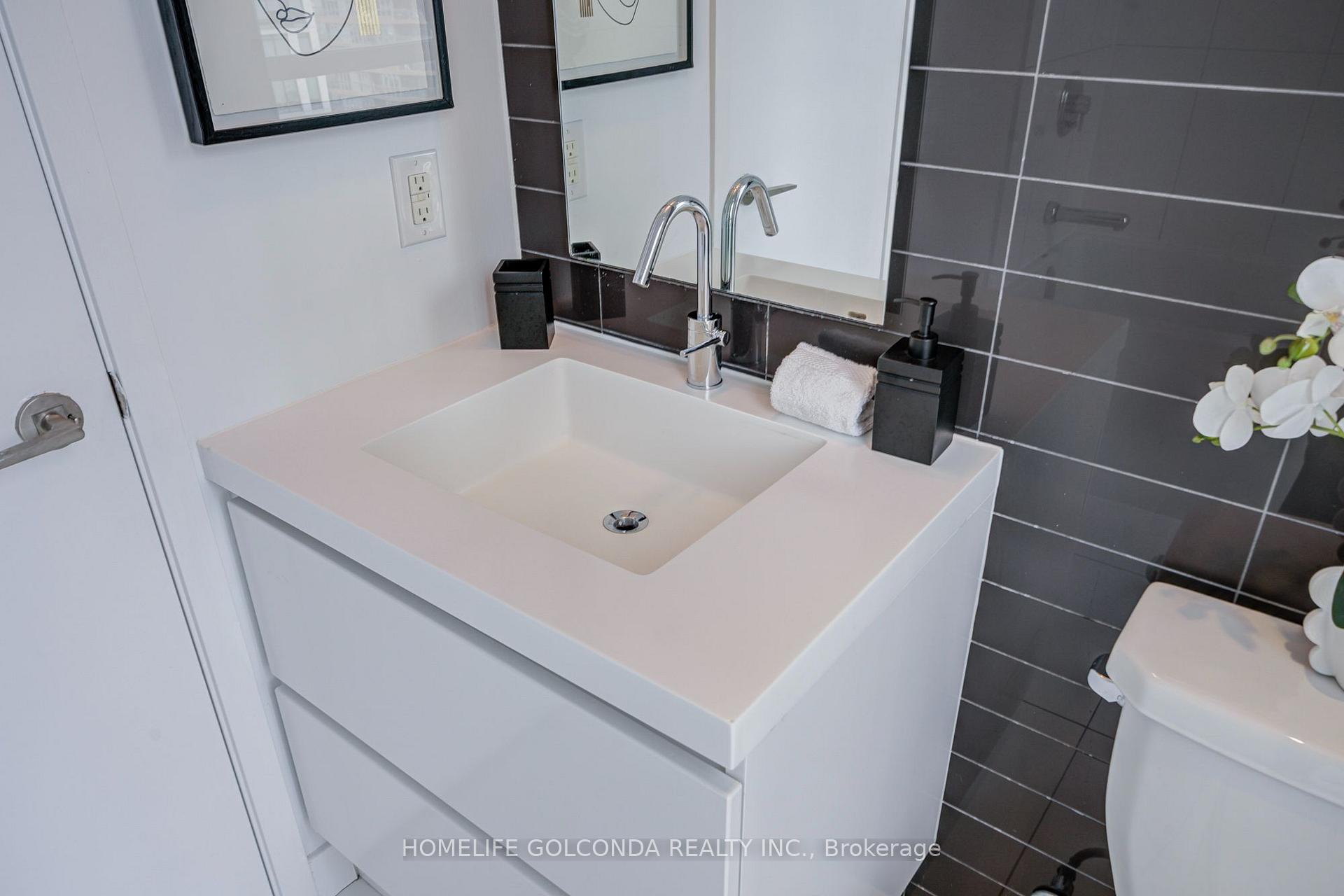 Photo 24 of Unit 1512, 85 Queens Wharf Road, Toronto, Waterfront Communities — HOMEH