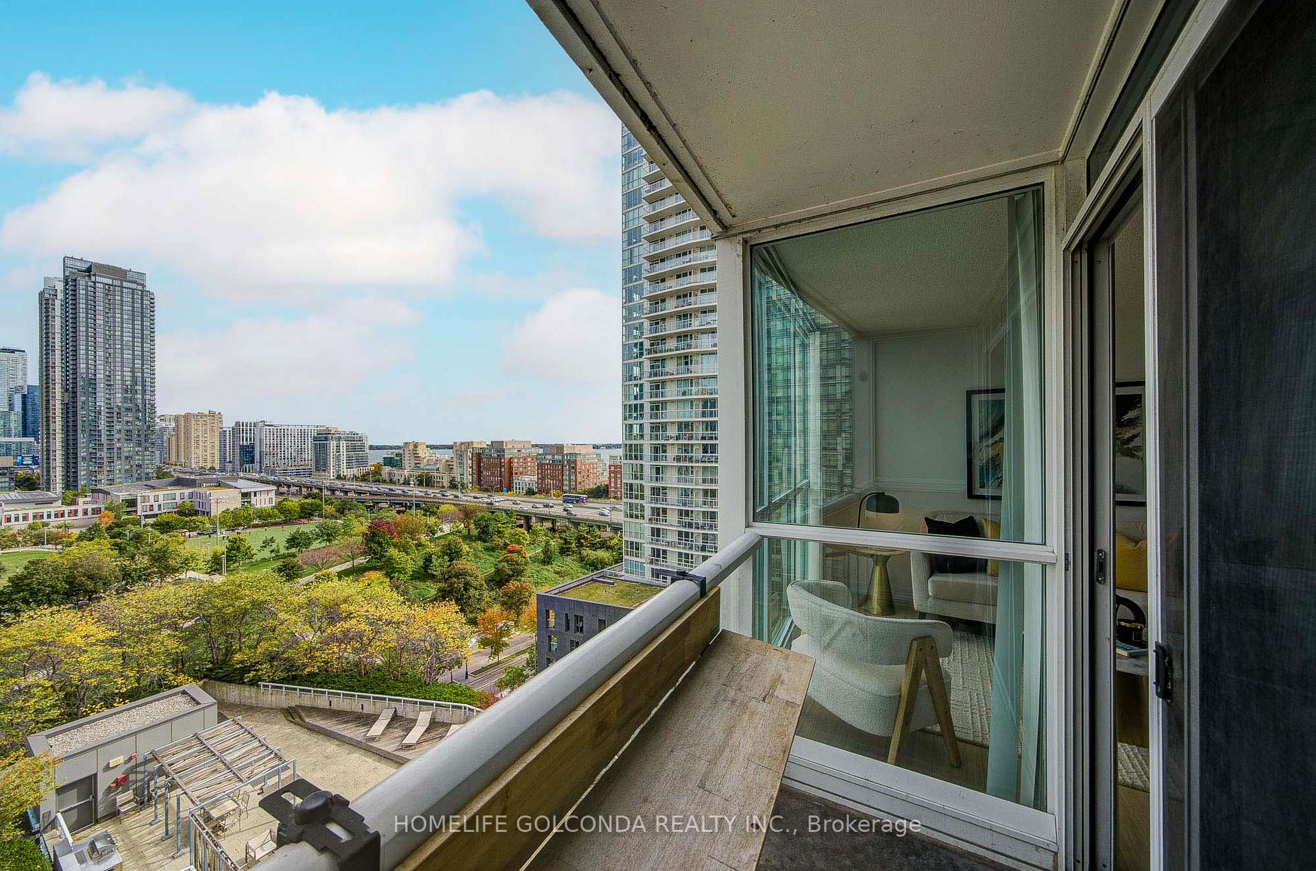 Photo 37 of Unit 1512, 85 Queens Wharf Road, Toronto, Waterfront Communities — HOMEH