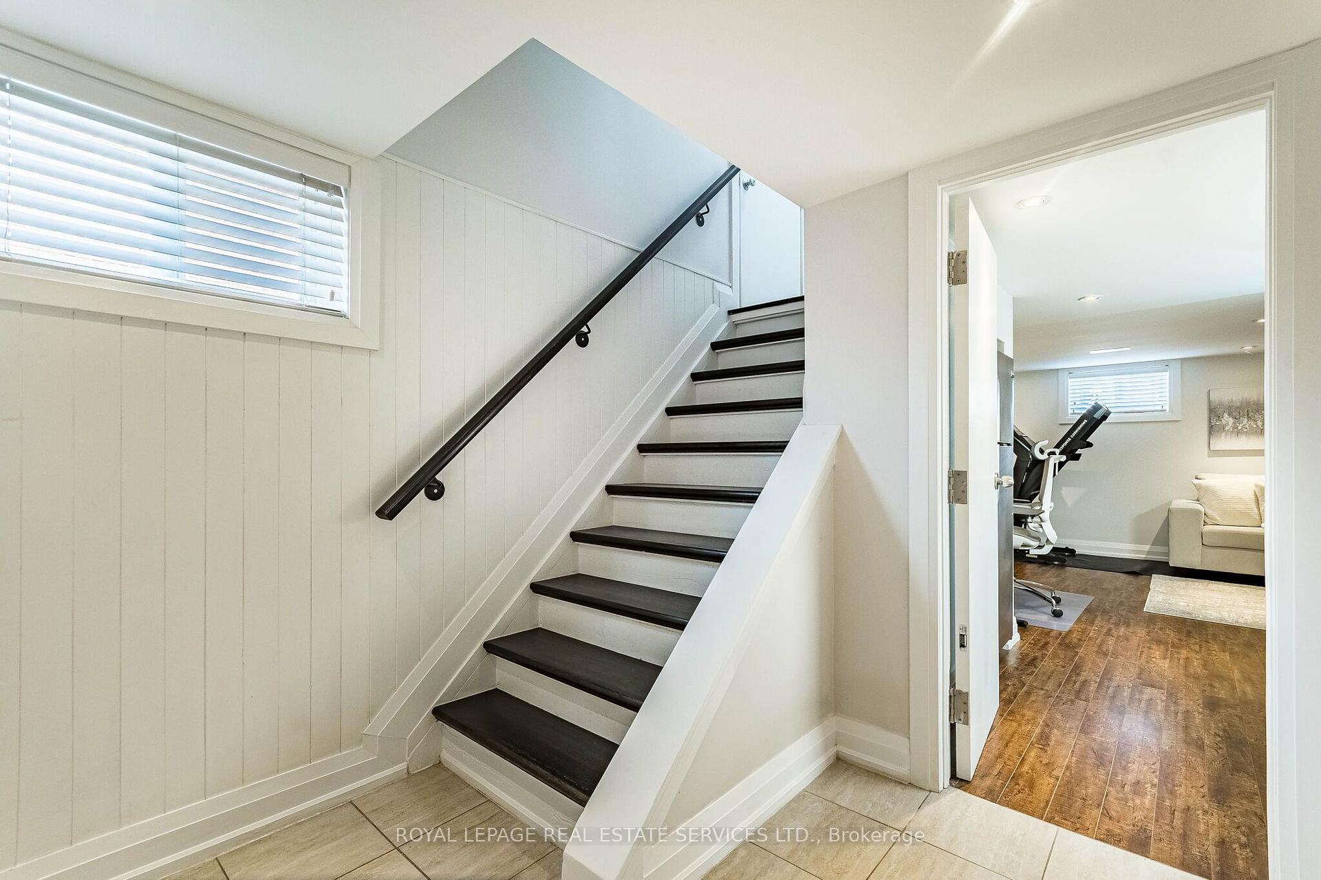 Photo 19 of 1192 Flagship Drive, Mississauga, Applewood — HOMEH