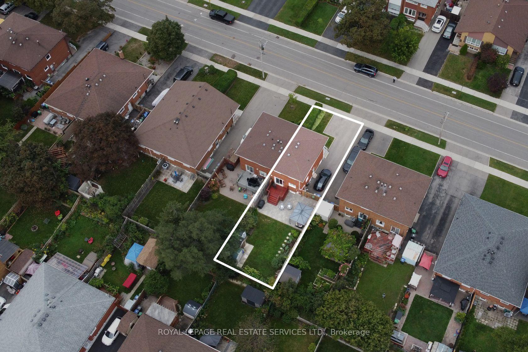 Photo 34 of 1192 Flagship Drive, Mississauga, Applewood — HOMEH