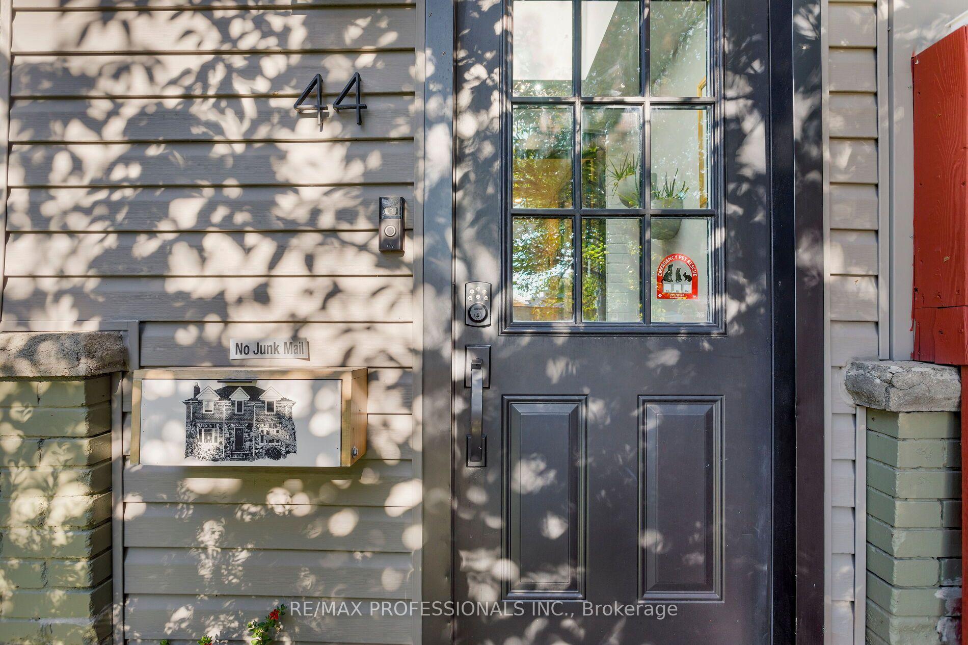 Photo 4 of 44 McCormack Street, Toronto, Rockcliffe-Smythe — HOMEH