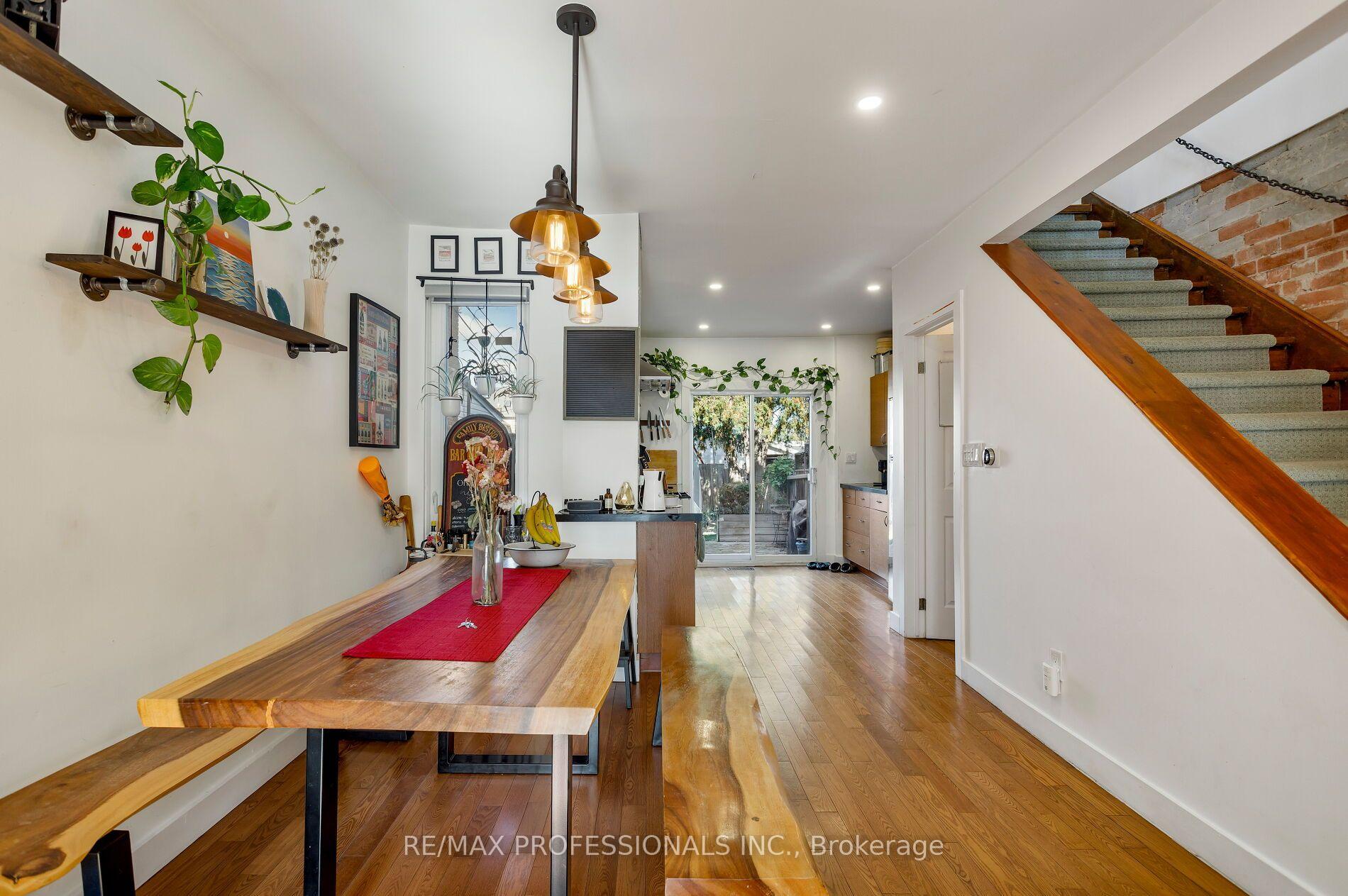 Photo 12 of 44 McCormack Street, Toronto, Rockcliffe-Smythe — HOMEH