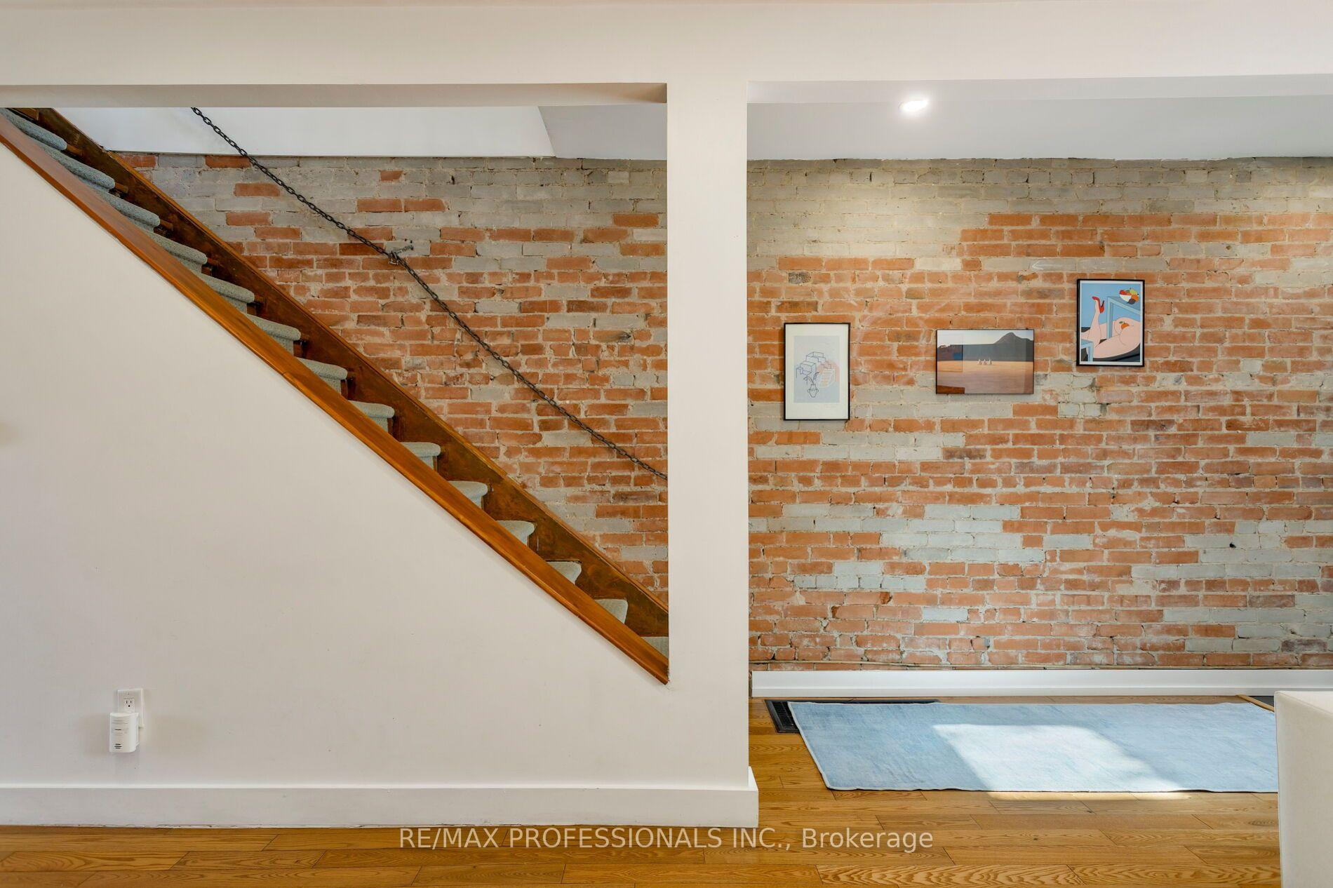 Photo 20 of 44 McCormack Street, Toronto, Rockcliffe-Smythe — HOMEH