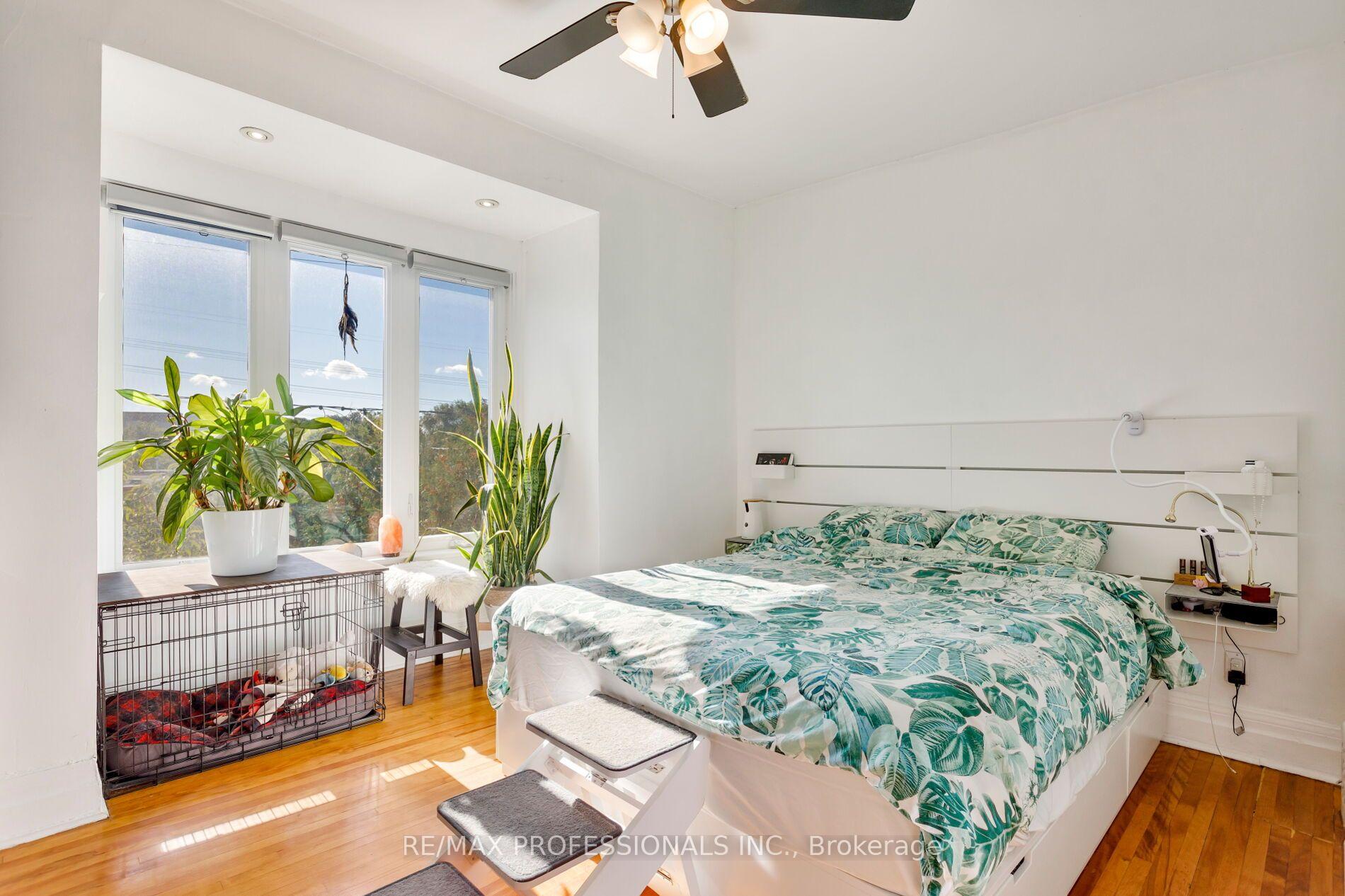 Photo 21 of 44 McCormack Street, Toronto, Rockcliffe-Smythe — HOMEH