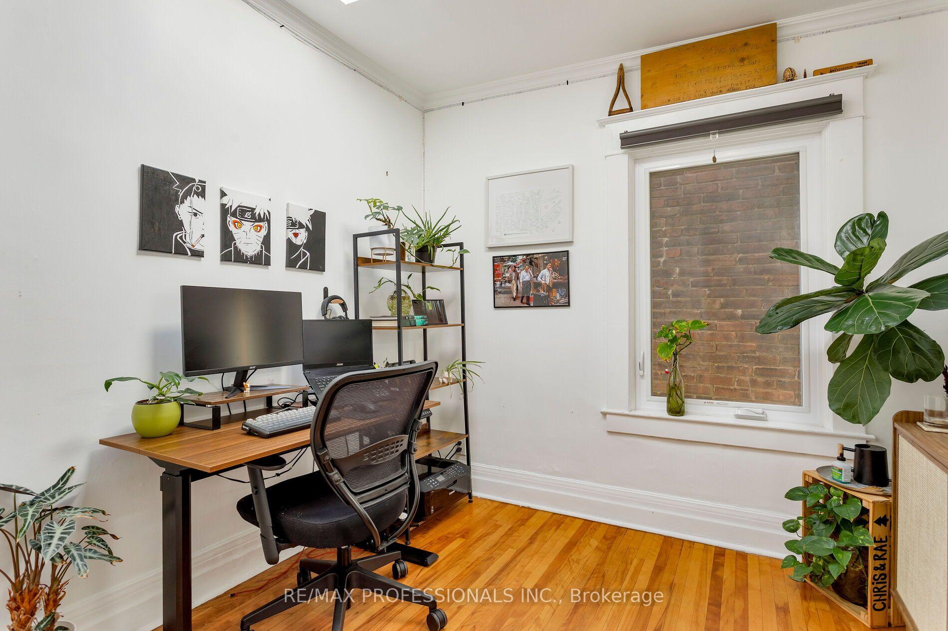 Photo 24 of 44 McCormack Street, Toronto, Rockcliffe-Smythe — HOMEH
