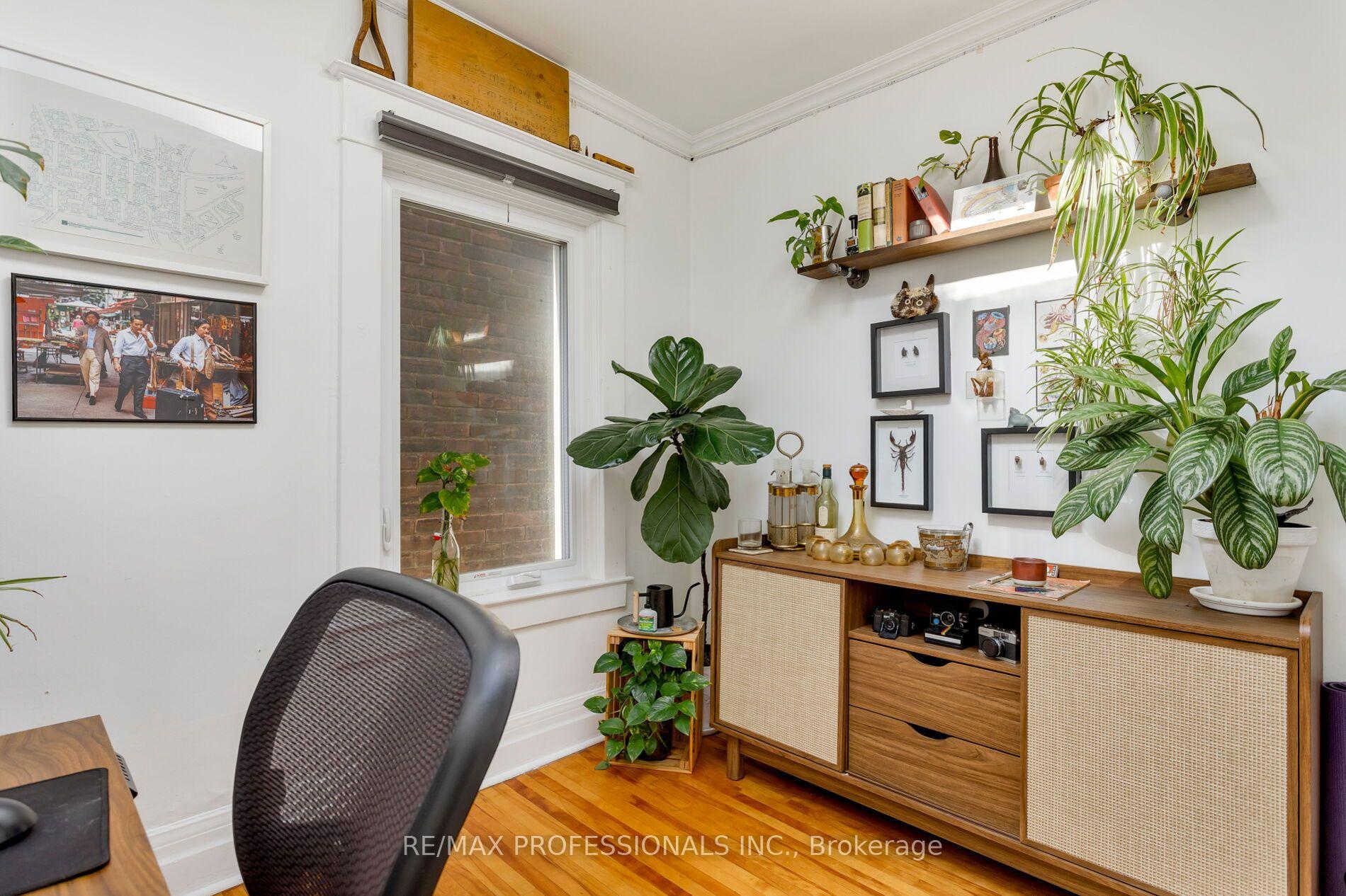 Photo 25 of 44 McCormack Street, Toronto, Rockcliffe-Smythe — HOMEH