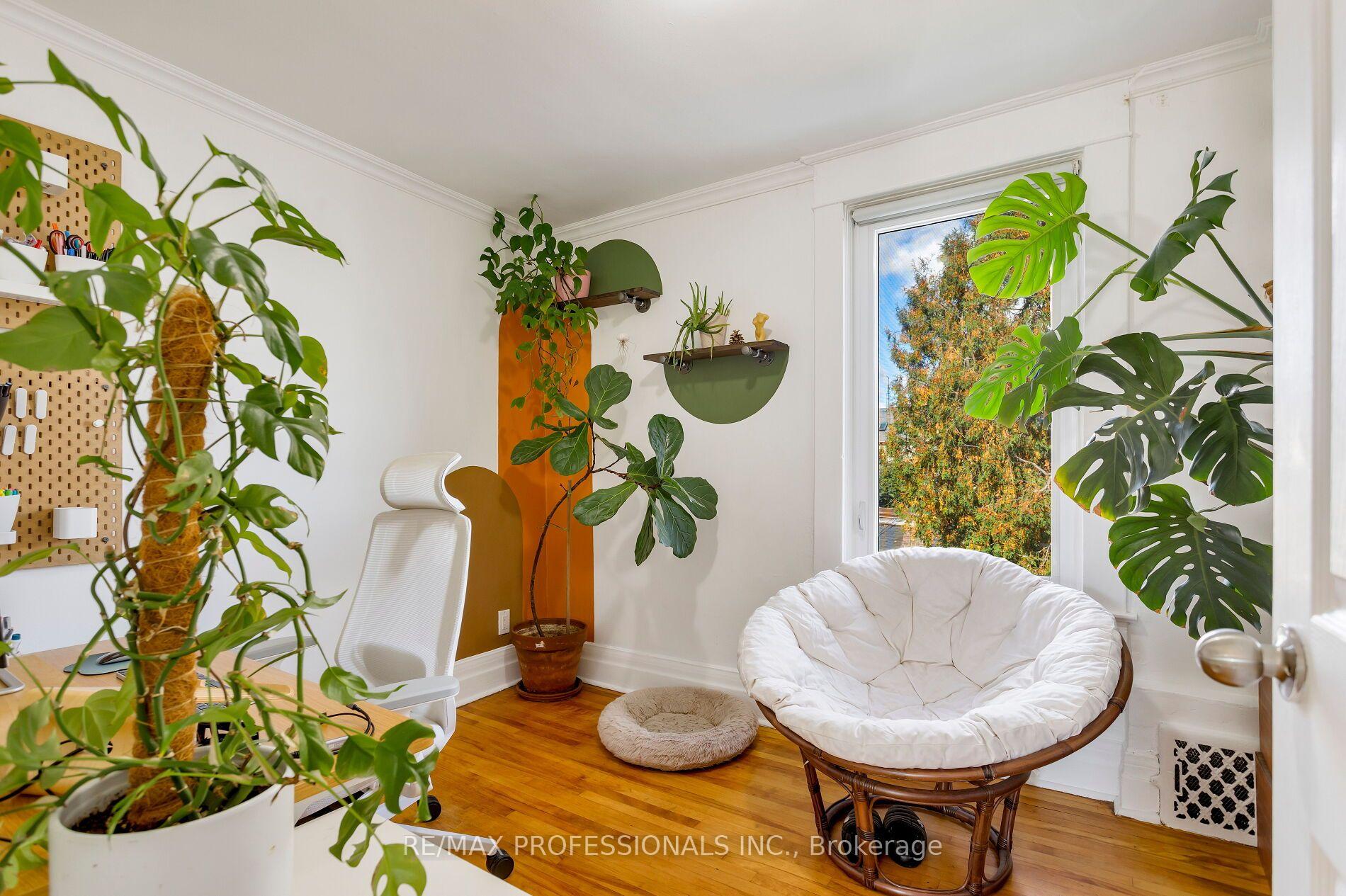 Photo 28 of 44 McCormack Street, Toronto, Rockcliffe-Smythe — HOMEH