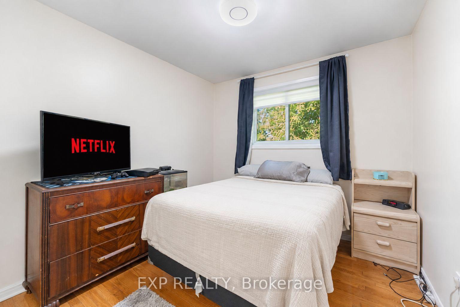 Photo 16 of 167 Sinclair Avenue, Oshawa, Vanier — HOMEH