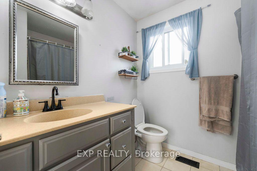 Photo 17 of 167 Sinclair Avenue, Oshawa, Vanier — HOMEH