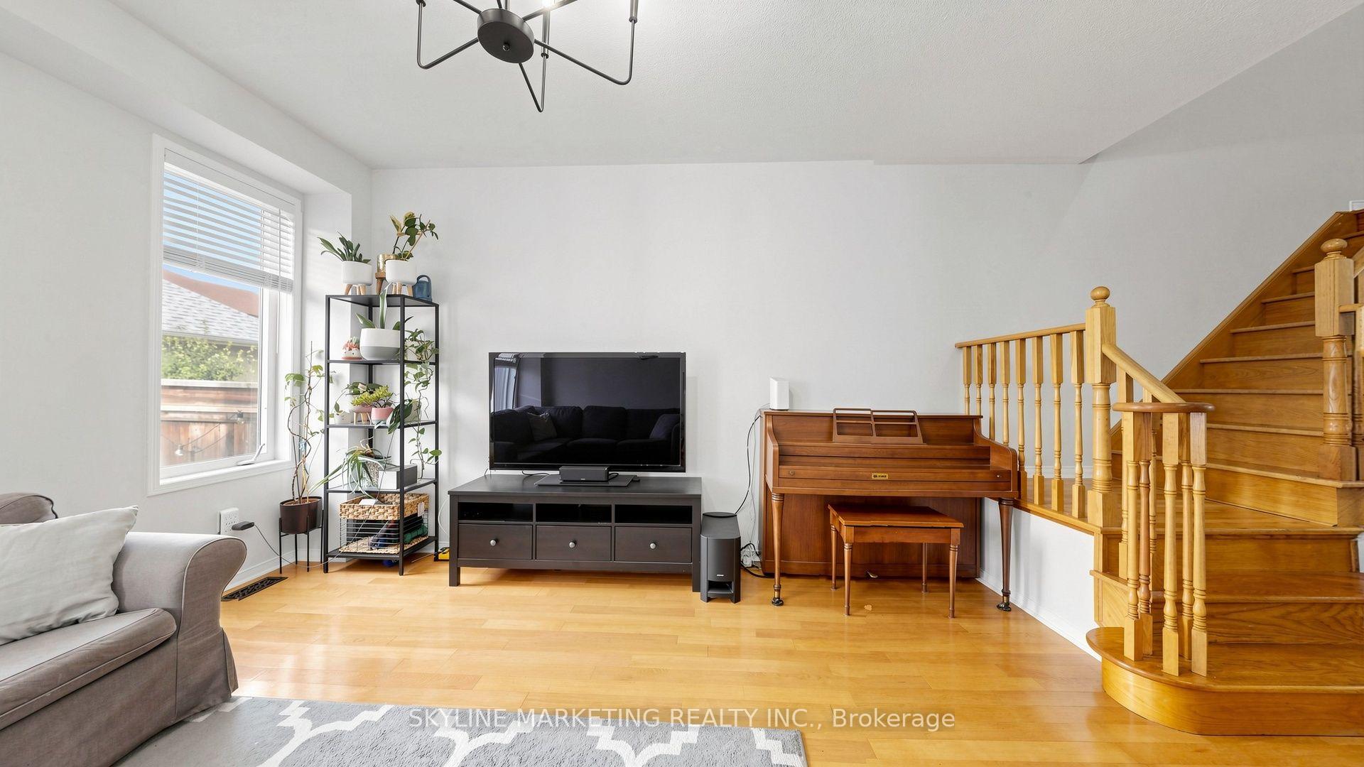 Photo 10 of 26 Gosford Street, Markham, Cornell — HOMEH
