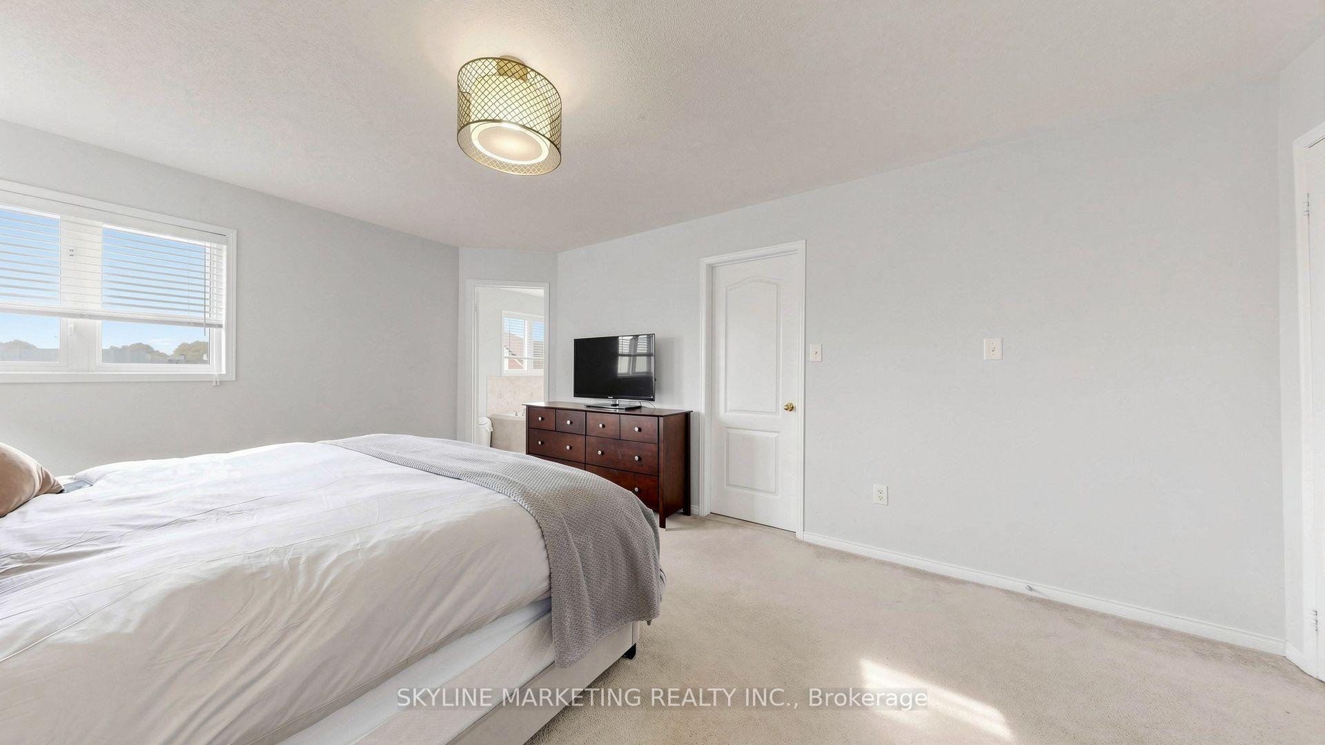 Photo 23 of 26 Gosford Street, Markham, Cornell — HOMEH
