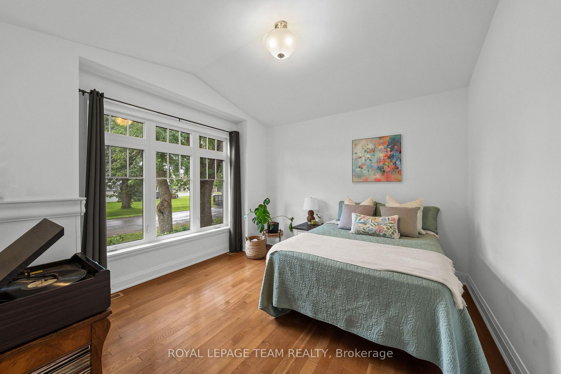 Photo 26 of 77 Juanita Avenue, Ottawa, Carp — HOMEH