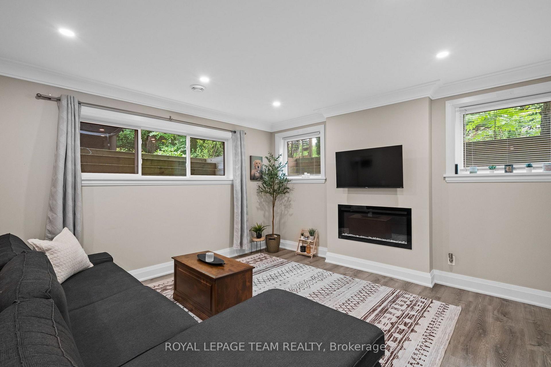 Photo 33 of 77 Juanita Avenue, Ottawa, Carp — HOMEH