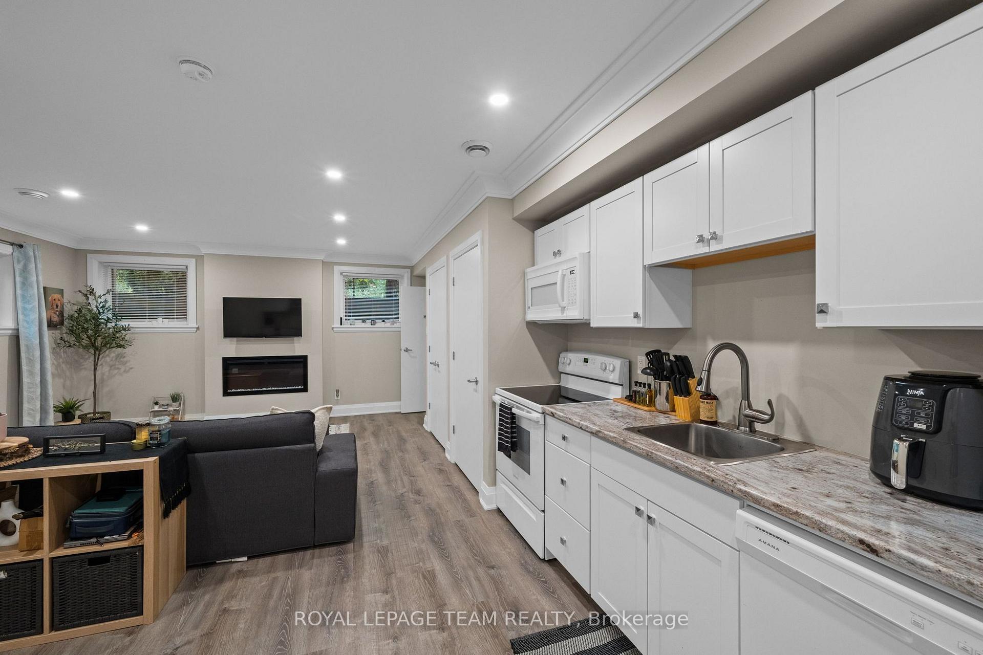 Photo 35 of 77 Juanita Avenue, Ottawa, Carp — HOMEH