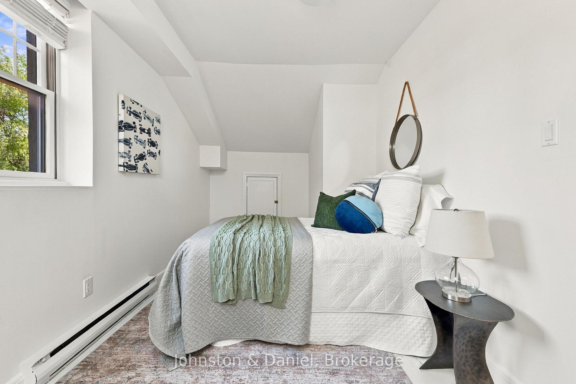 Photo 31 of 9 Stibbard Avenue, Toronto, Mount Pleasant East — HOMEH