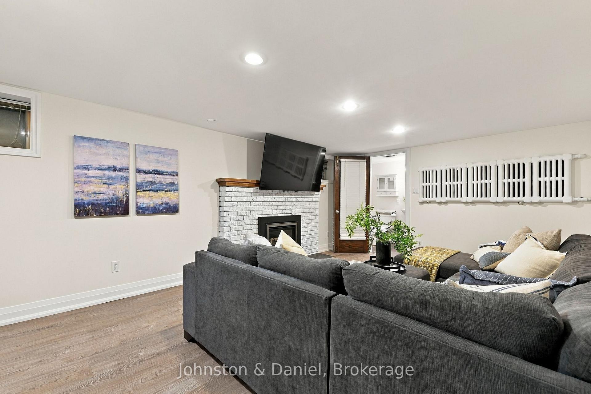 Photo 36 of 9 Stibbard Avenue, Toronto, Mount Pleasant East — HOMEH