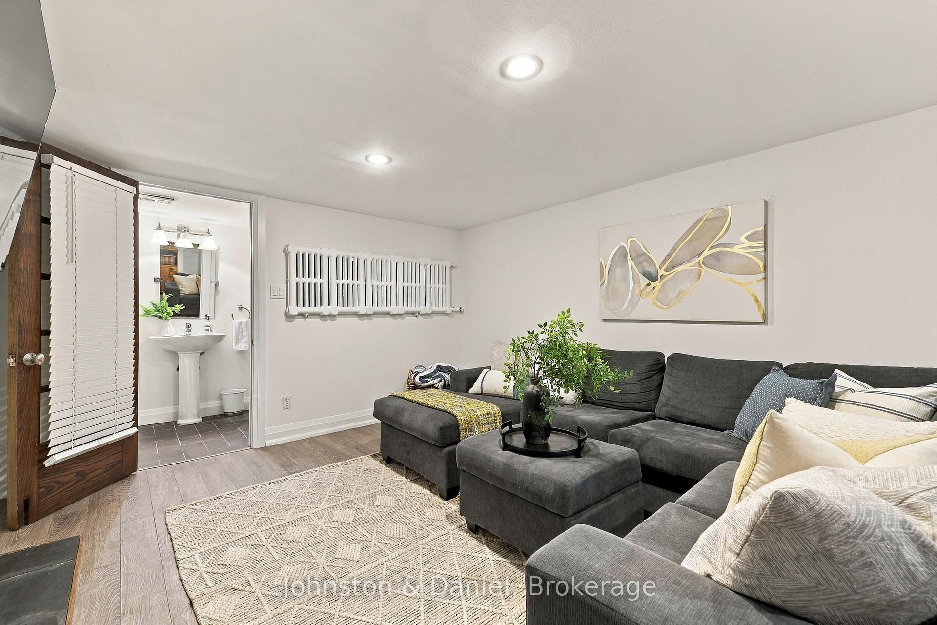 Photo 37 of 9 Stibbard Avenue, Toronto, Mount Pleasant East — HOMEH