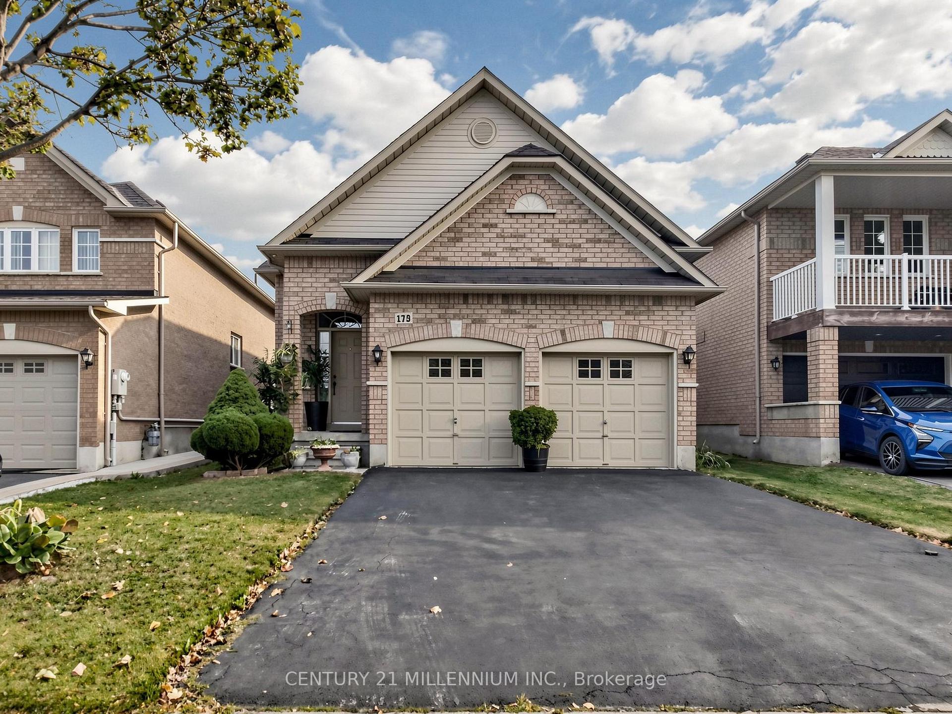 Photo 2 of 173 Fairhill Avenue, Brampton, Fletcher's Meadow — HOMEH