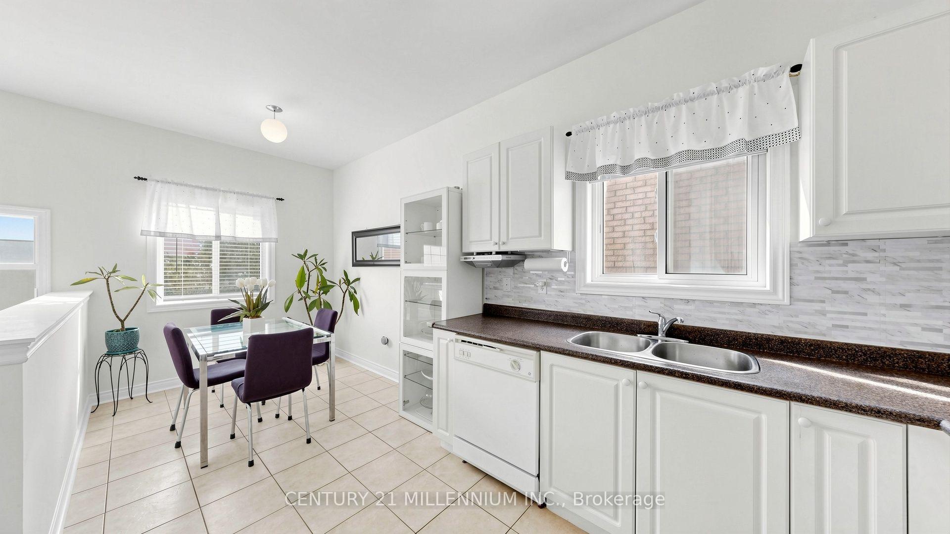 Photo 8 of 173 Fairhill Avenue, Brampton, Fletcher's Meadow — HOMEH