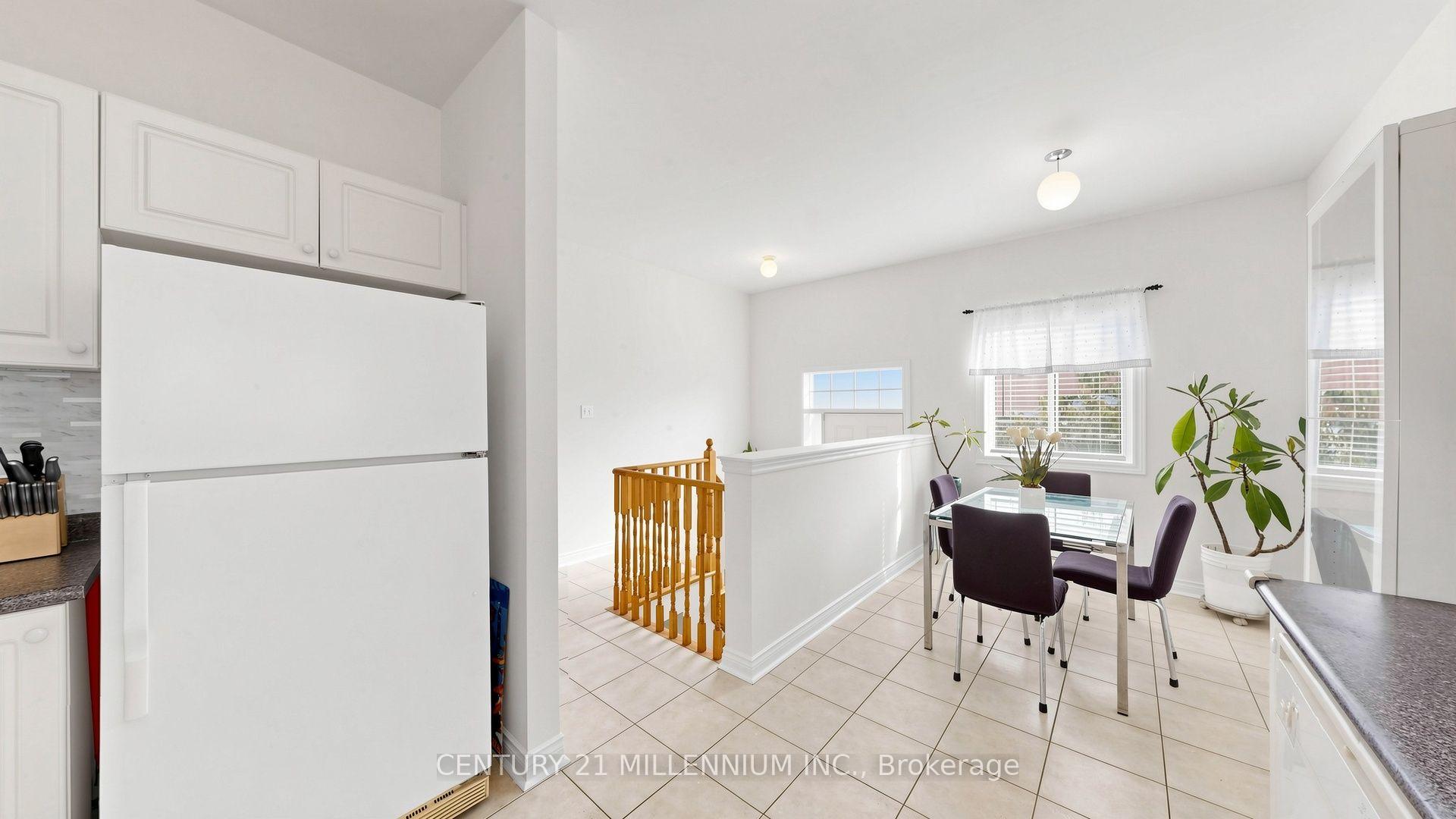 Photo 10 of 173 Fairhill Avenue, Brampton, Fletcher's Meadow — HOMEH