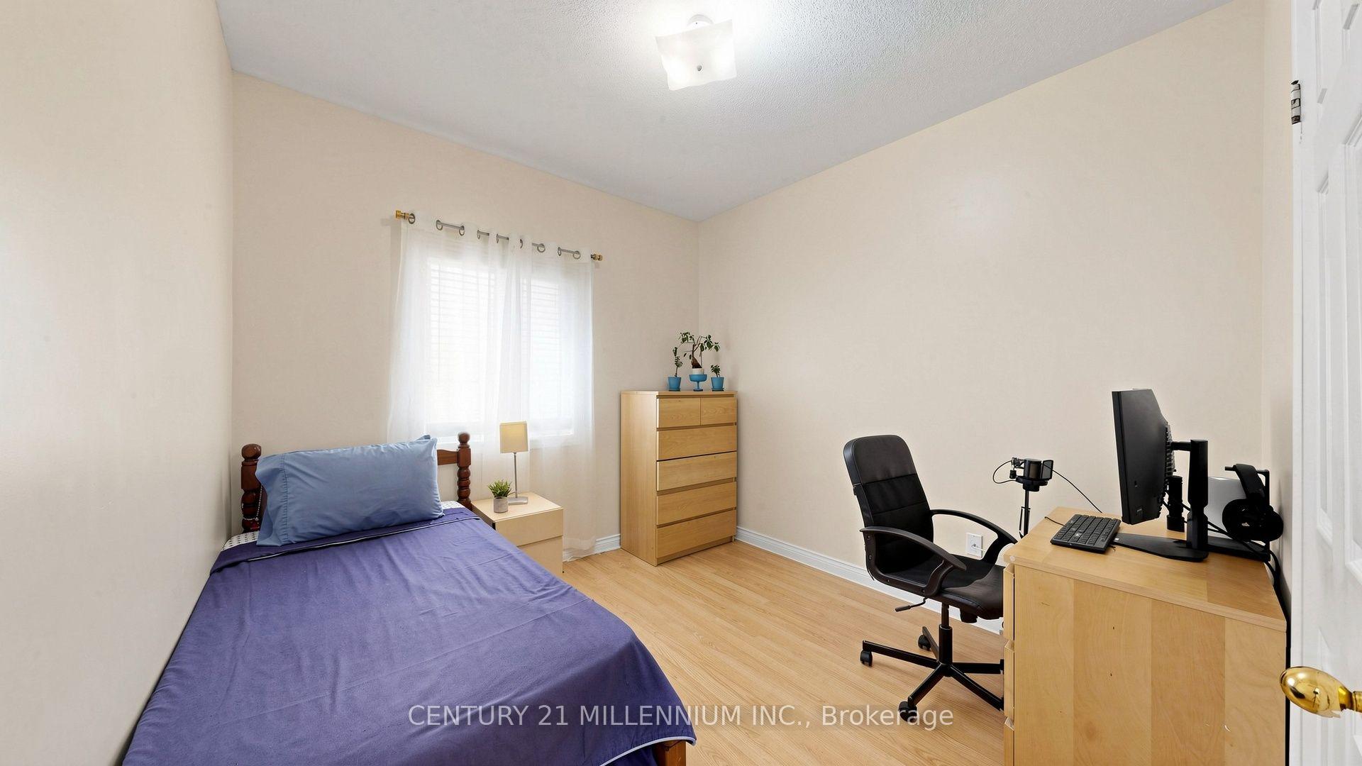 Photo 14 of 173 Fairhill Avenue, Brampton, Fletcher's Meadow — HOMEH