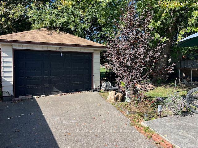 Photo 21 of 12 Paulart Drive, Etobicoke, Islington-City Centre West — HOMEH