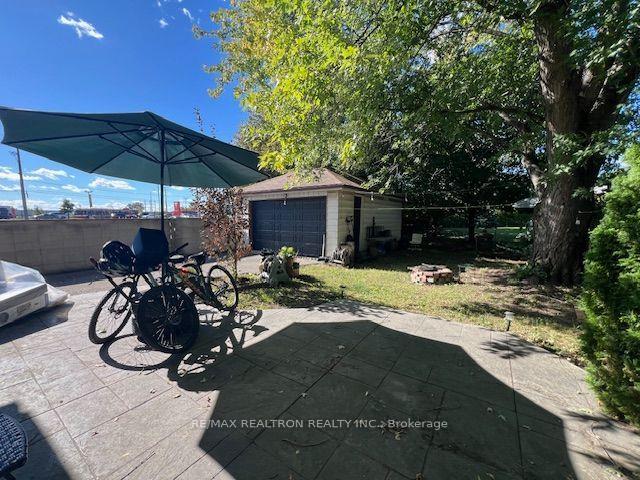 Photo 22 of 12 Paulart Drive, Etobicoke, Islington-City Centre West — HOMEH