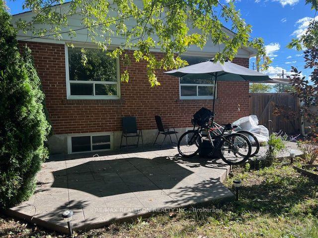 Photo 25 of 12 Paulart Drive, Etobicoke, Islington-City Centre West — HOMEH