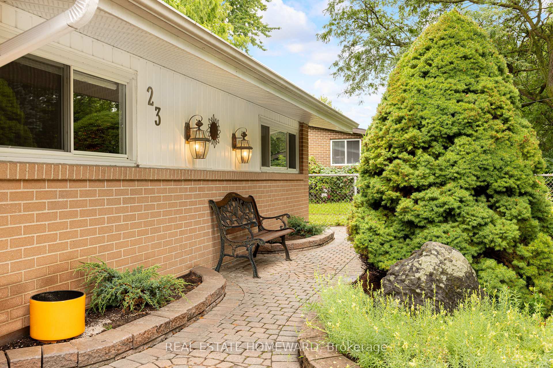 Photo 24 of 23 Norbury Crescent, Scarborough, Bendale — HOMEH