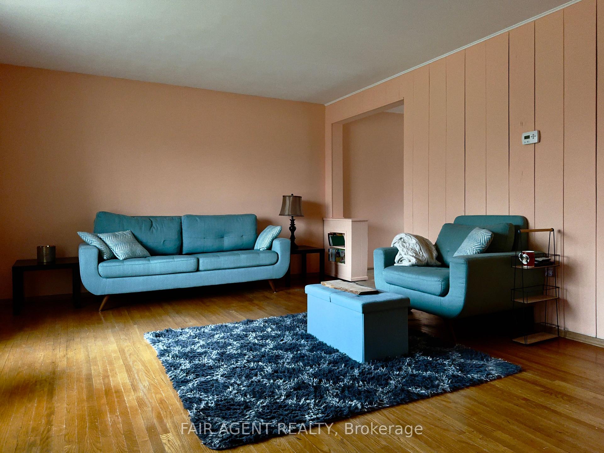 Photo 3 of 175 Fourth Avenue, Kitchener, Fairview/Kingsdale — HOMEH