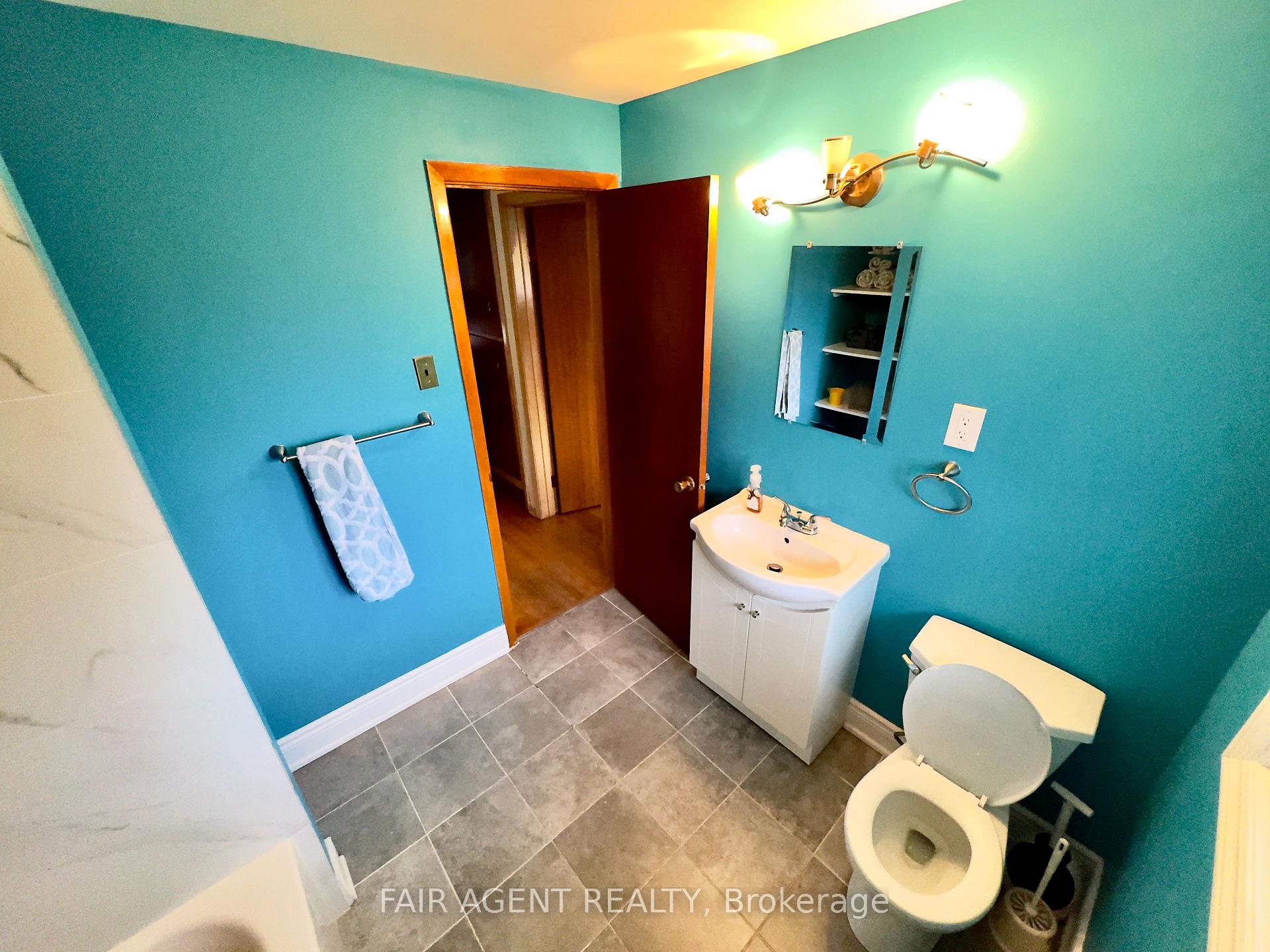 Photo 9 of 175 Fourth Avenue, Kitchener, Fairview/Kingsdale — HOMEH