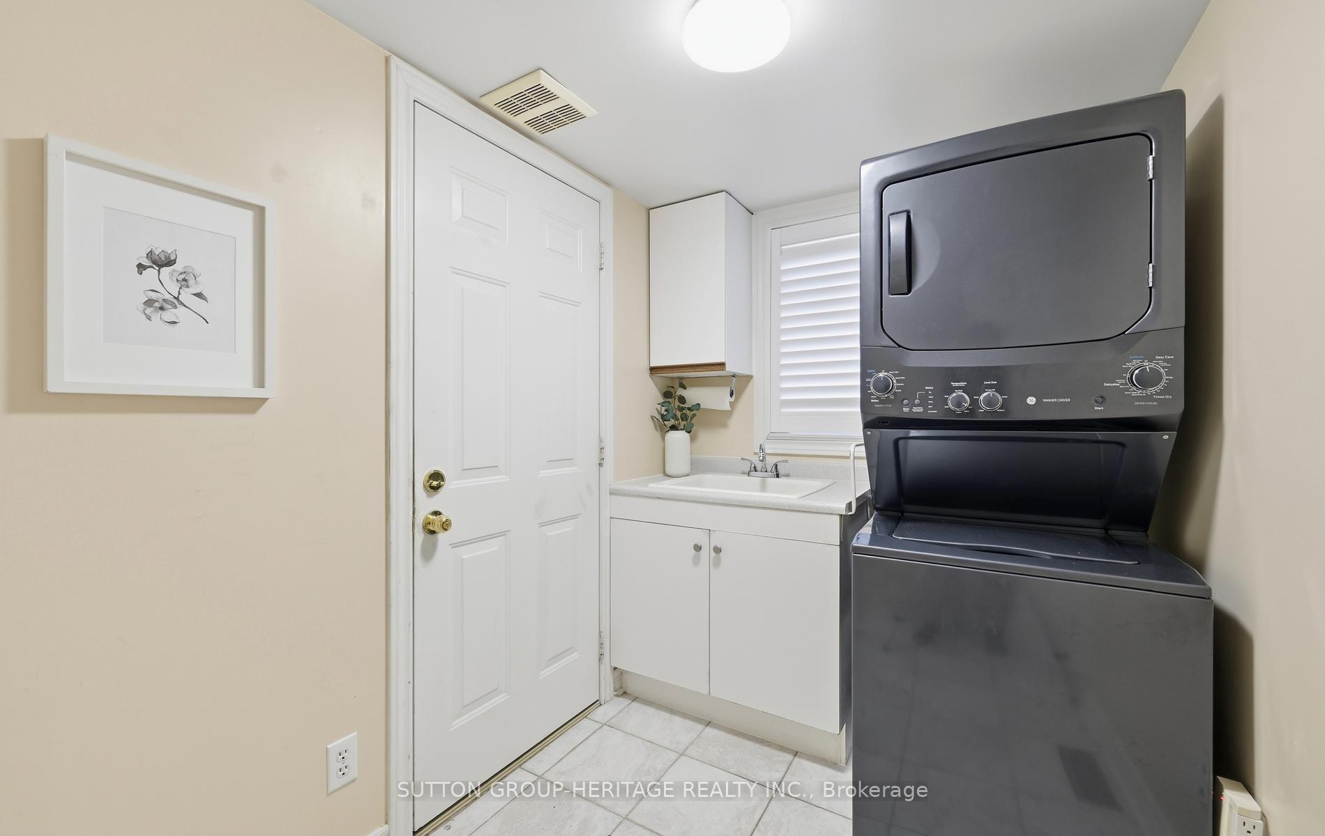 Photo 17 of 2 Beadle Drive, Ajax, South East — HOMEH