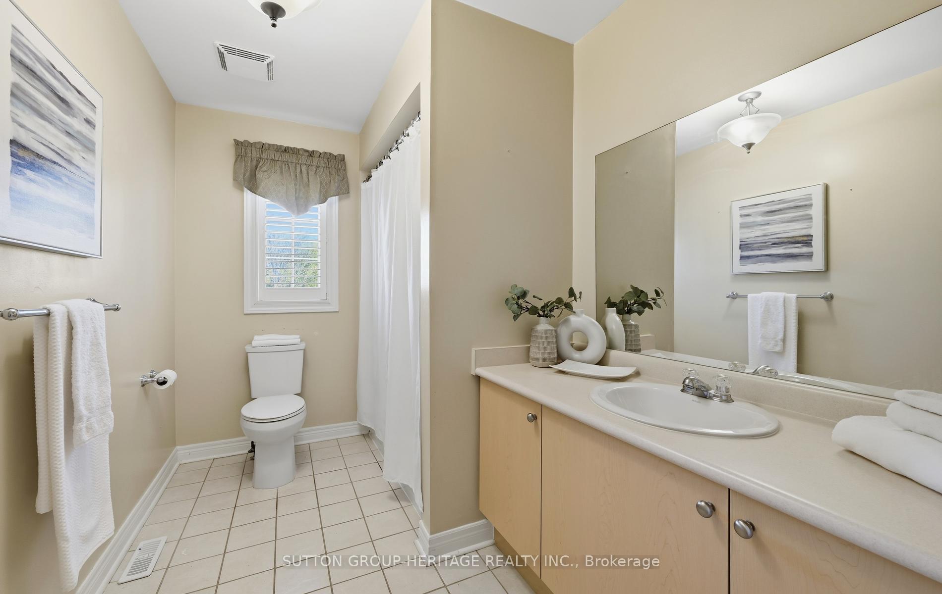 Photo 25 of 2 Beadle Drive, Ajax, South East — HOMEH