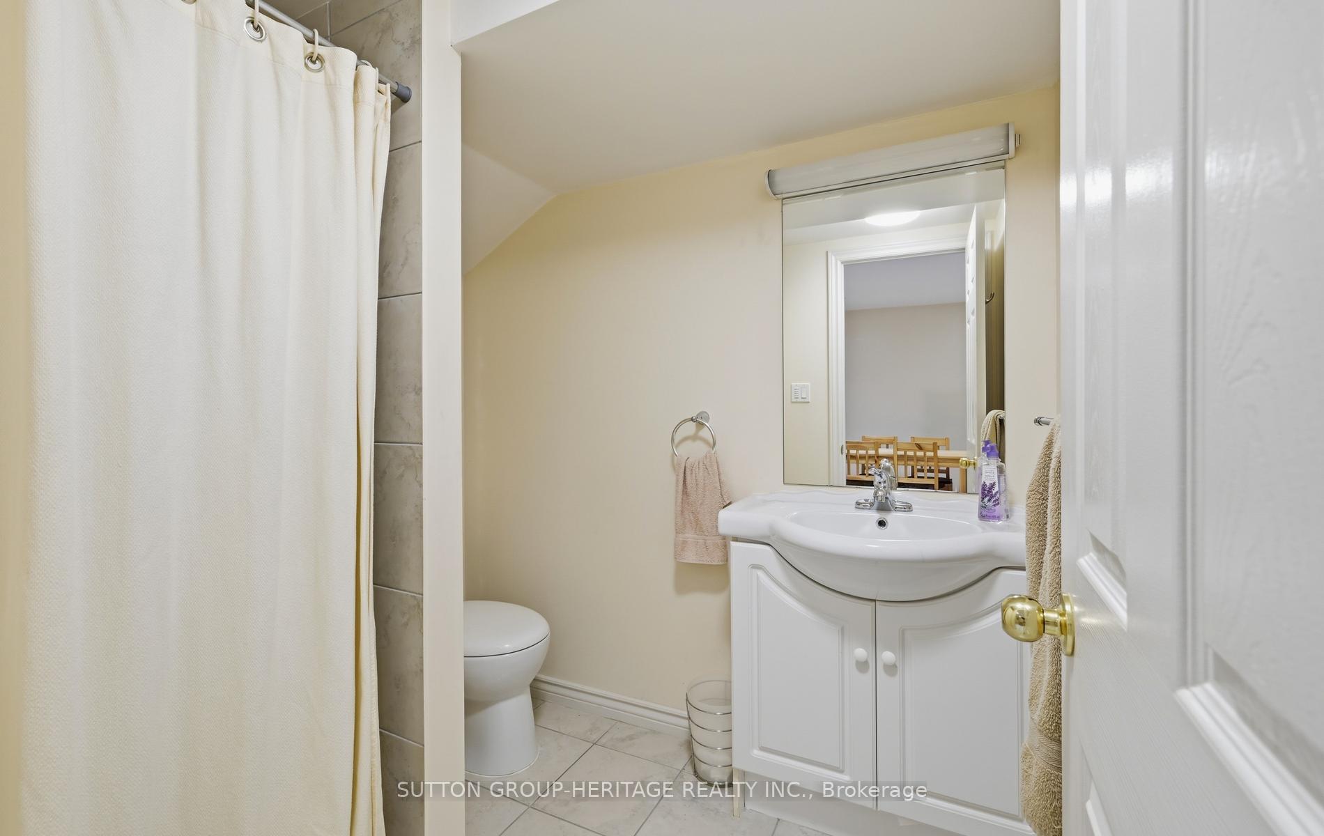 Photo 35 of 2 Beadle Drive, Ajax, South East — HOMEH
