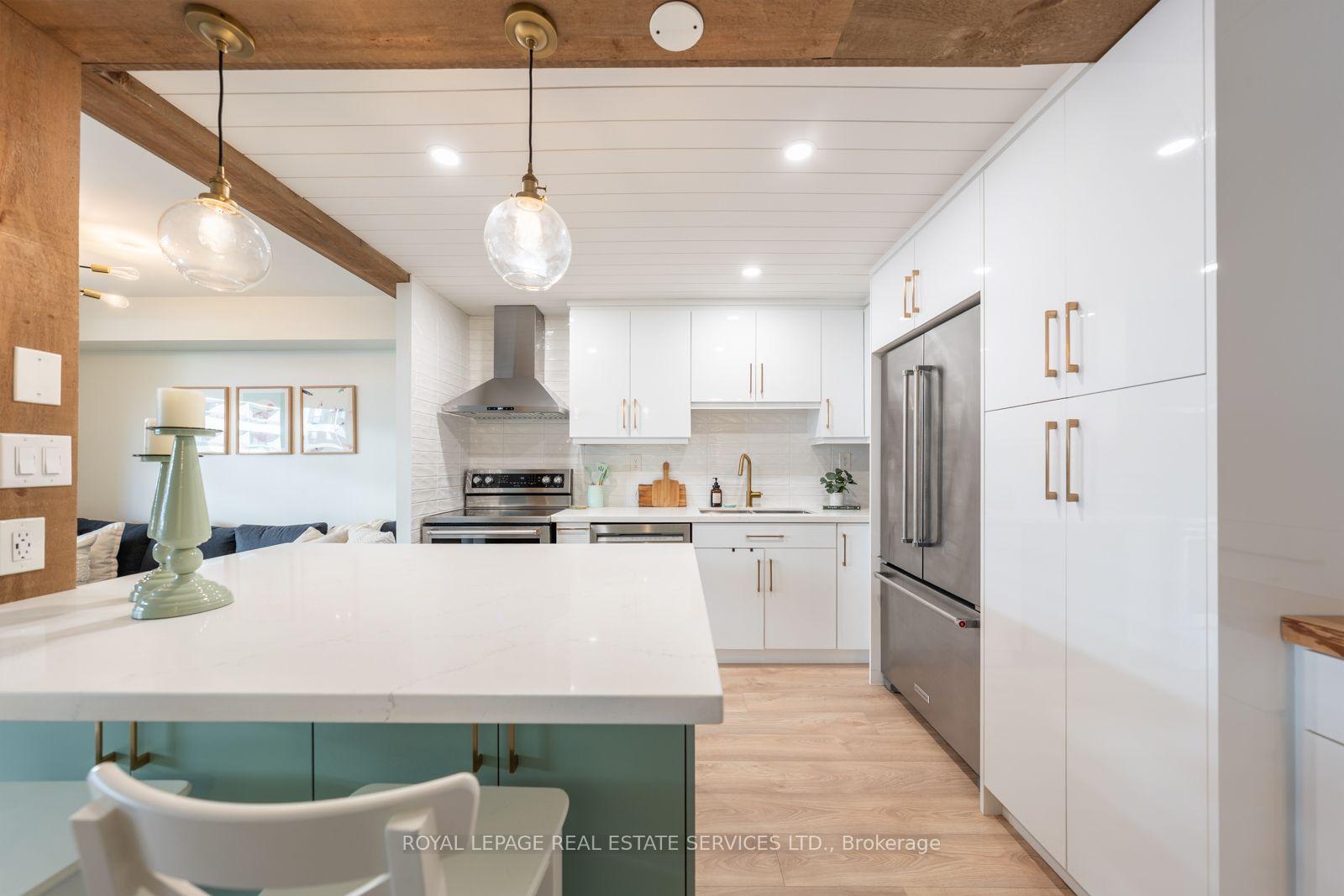 Photo 3 of Unit 309, 80 Quebec Avenue, Toronto, High Park North — HOMEH