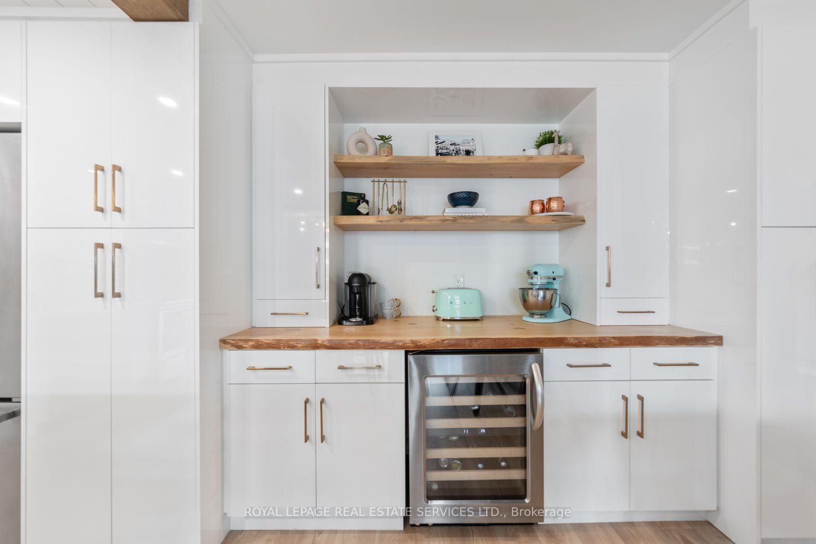 Photo 9 of Unit 309, 80 Quebec Avenue, Toronto, High Park North — HOMEH