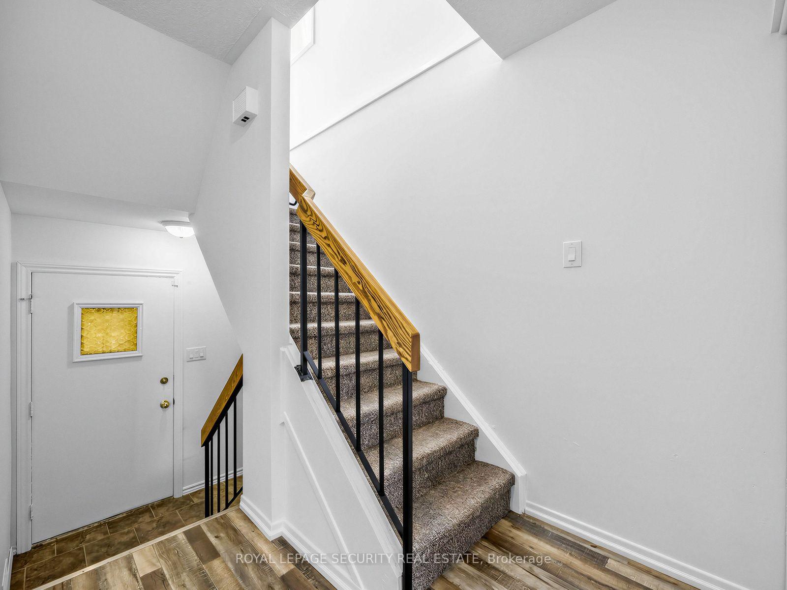 Photo 6 of 22 Harper Court, Whitby, Lynde Creek — HOMEH