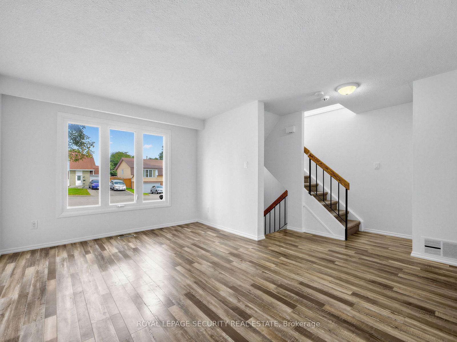 Photo 9 of 22 Harper Court, Whitby, Lynde Creek — HOMEH