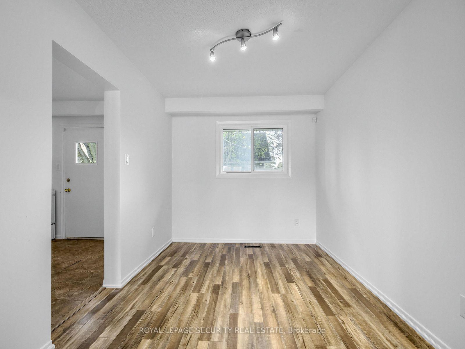 Photo 11 of 22 Harper Court, Whitby, Lynde Creek — HOMEH