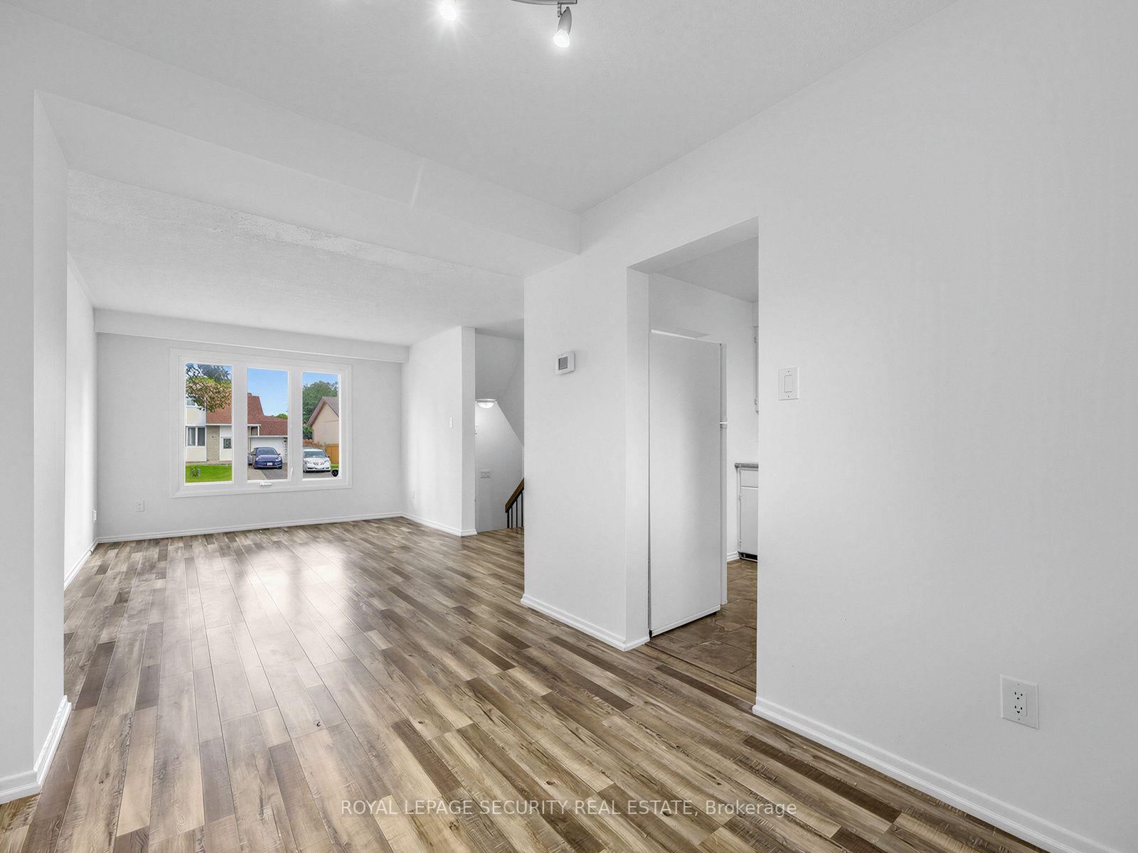 Photo 14 of 22 Harper Court, Whitby, Lynde Creek — HOMEH