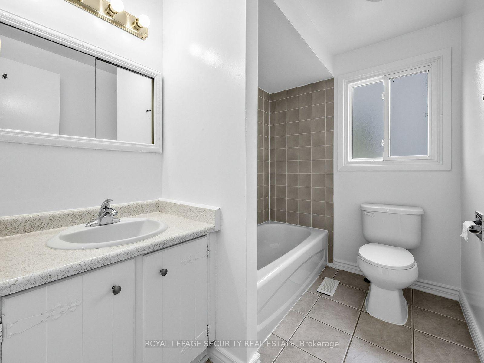 Photo 26 of 22 Harper Court, Whitby, Lynde Creek — HOMEH