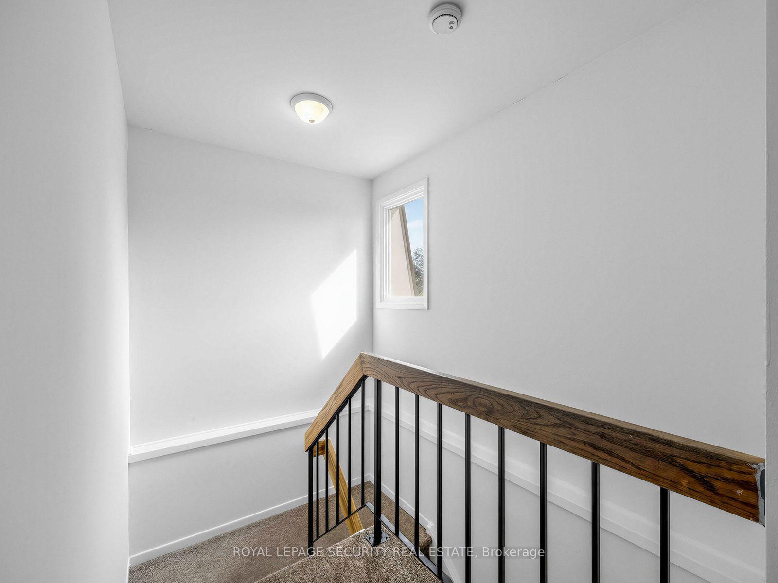 Photo 28 of 22 Harper Court, Whitby, Lynde Creek — HOMEH