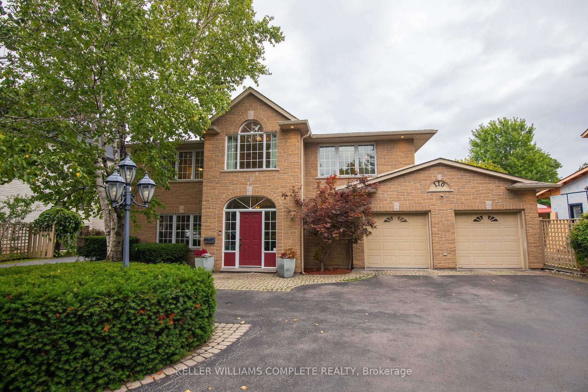 Photo 2 of 110 First Road W, Hamilton, Stoney Creek — HOMEH