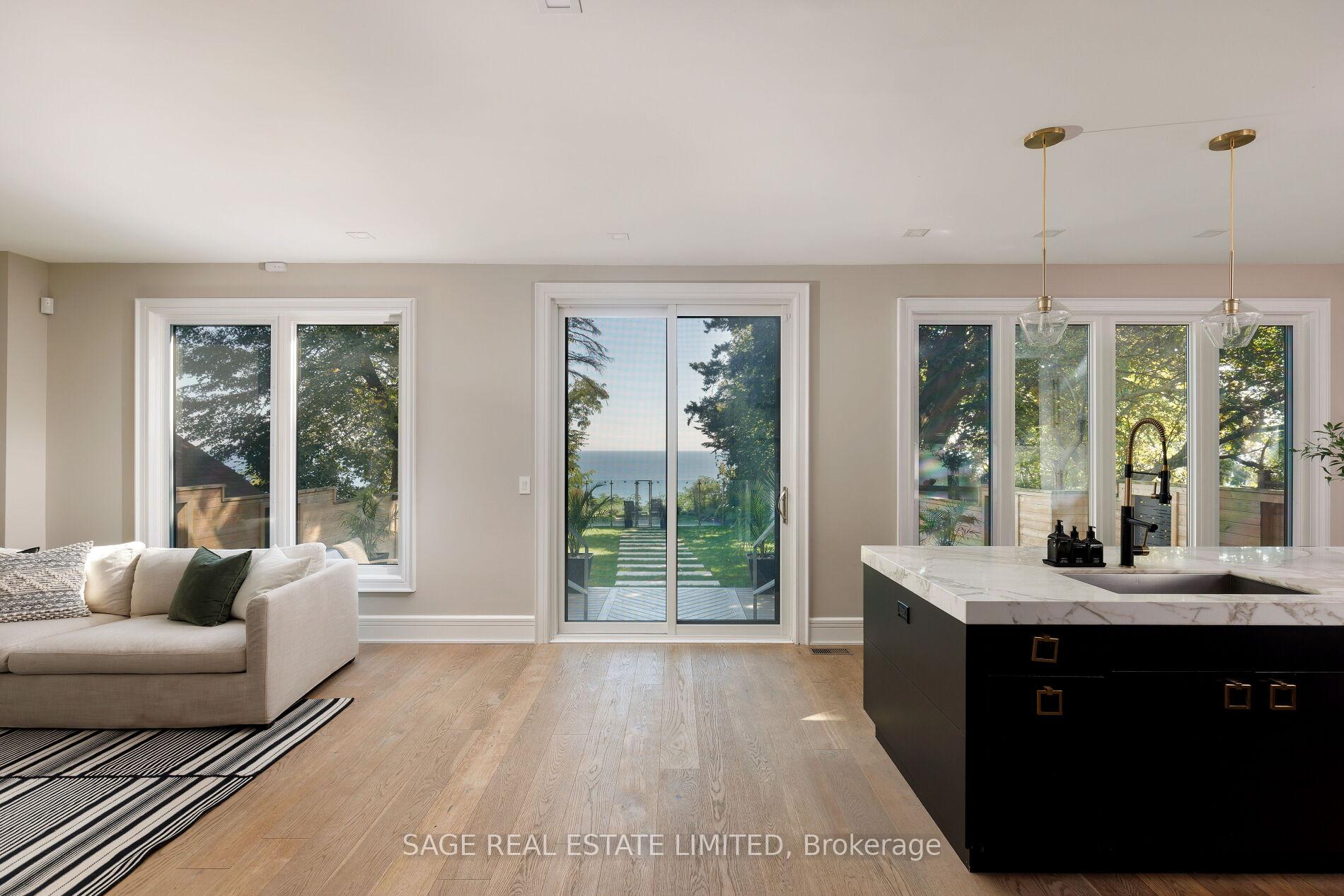 Photo 11 of 79 Fishleigh Drive, Scarborough, Birchcliffe-Cliffside — HOMEH